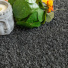 Gazon synthétique de couleur Métropolitain Gris foncé 22 mm, fibres gris anthracite pour aménagement extérieur contemporain
